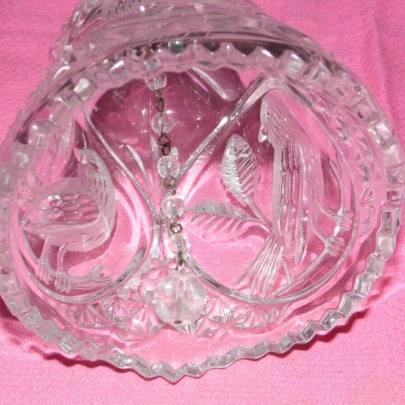 VINTAGE LEAD CRYSTAL ENGRAVED ETCHED BIRD/LEAVES DESIGN CRYSTAL DINGER - Picture 5 of 5